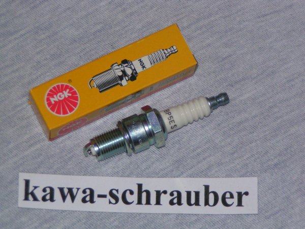 NGK Zündkerze für GasGas 125 Contact T 12