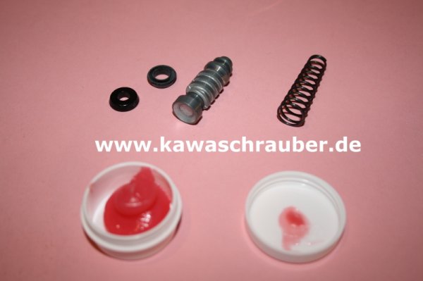 Suzuki GSX-R 750 GSXR750 Typ GR75A RepSatz Bremse Reparatursatz Bremspumpe / Hauptbremszylinder hinten