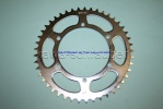 Kettenblatt / Ritzel hinten 45 Zähne Yamaha SRX 600 (geänderte Übersetzung) Kettenblatt / Ritzel hinten 45 Zähne Yamaha SRX 600 (geänderte Übersetzung)